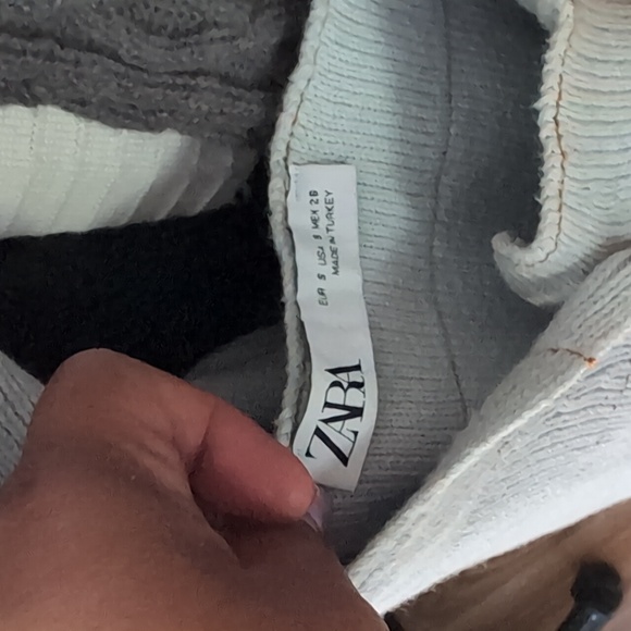 H&M Light Blue Knit Sweater - Picture 3 of 3